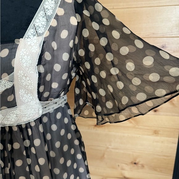 JOUOUICH-HAWK Dress - Picture 7 of 10